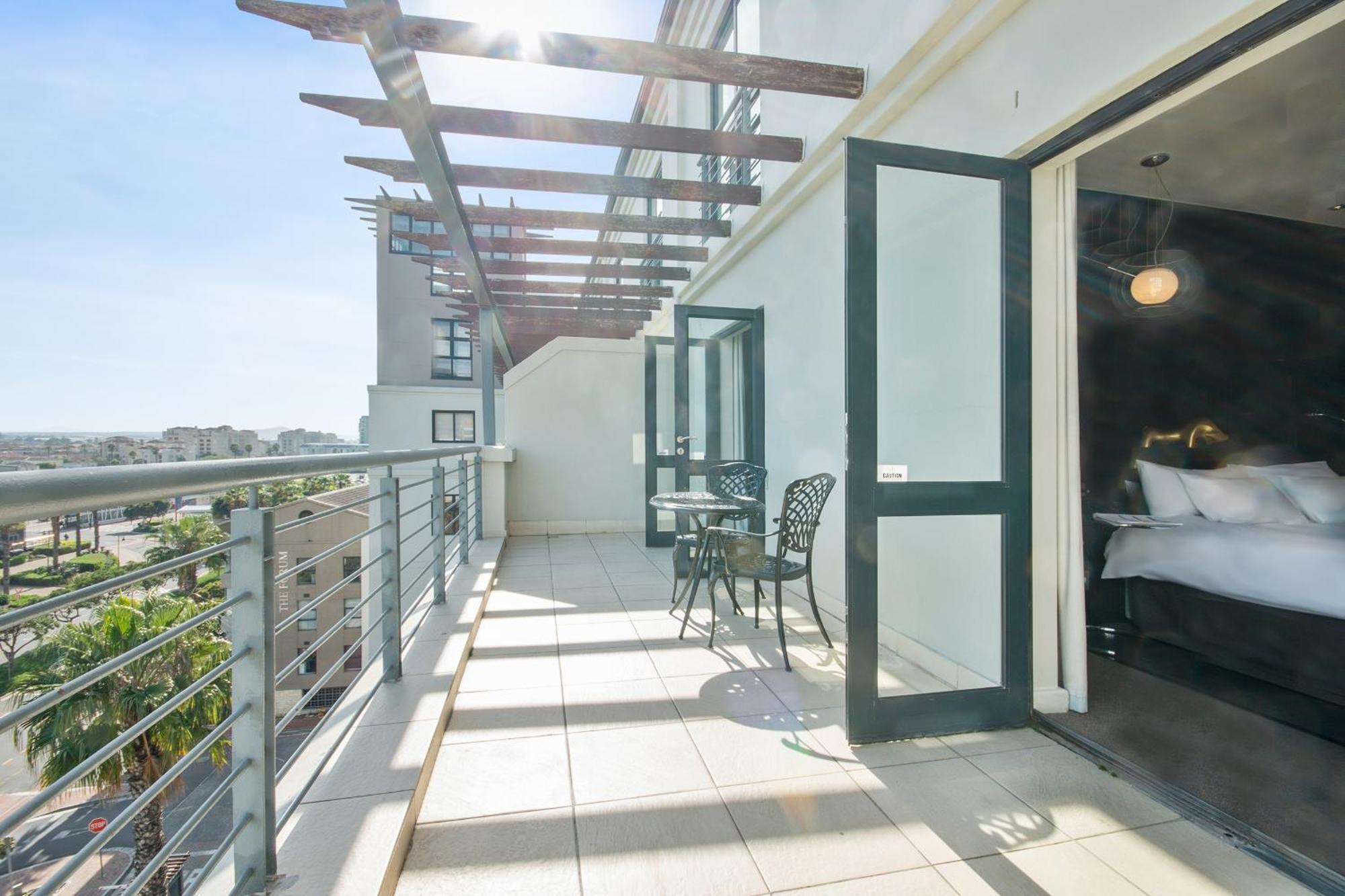 Colosseum Hotel Cape Town Exterior photo