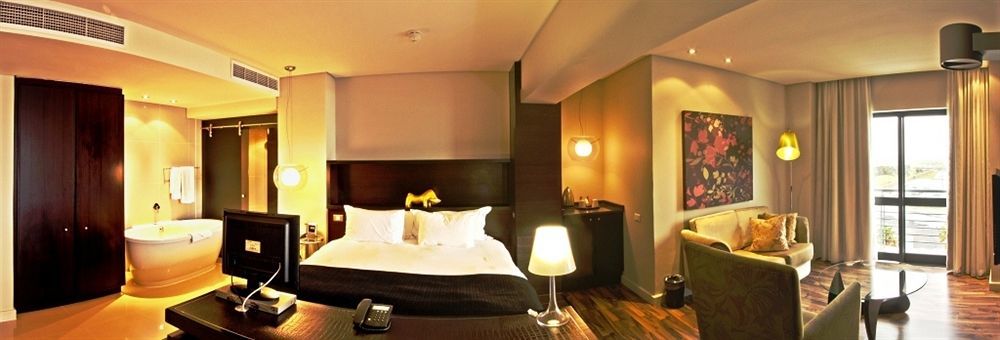 Colosseum Hotel Cape Town Exterior photo