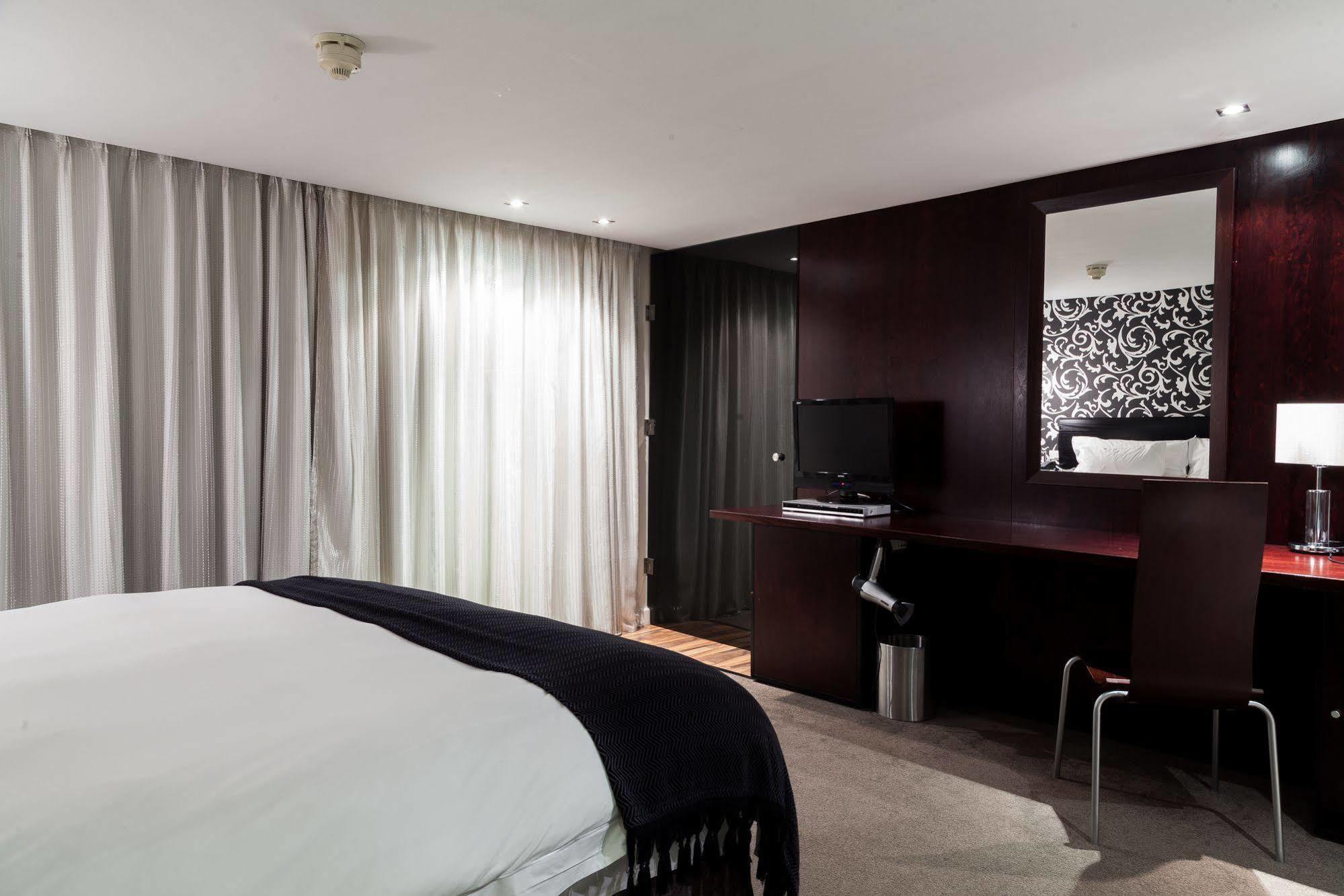 Colosseum Hotel Cape Town Exterior photo